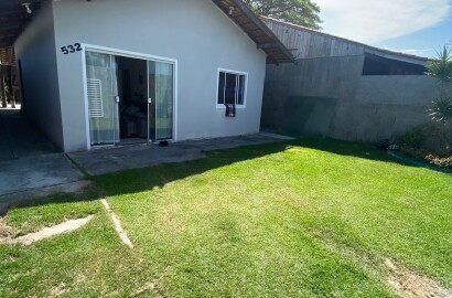 Casa no Bairro Salinas com Piscina