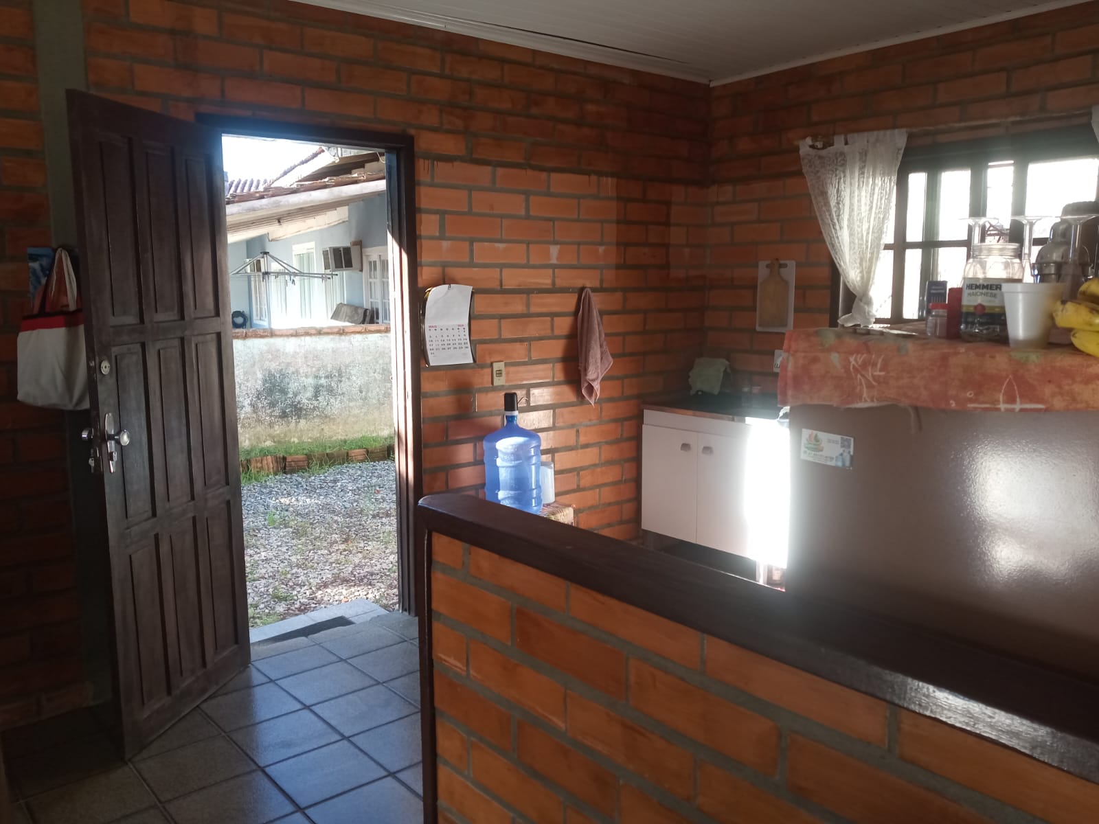 Casa em Alvenaria+Sobrado em Alvenaria-Centro-Balneário Barra do Sul-SC