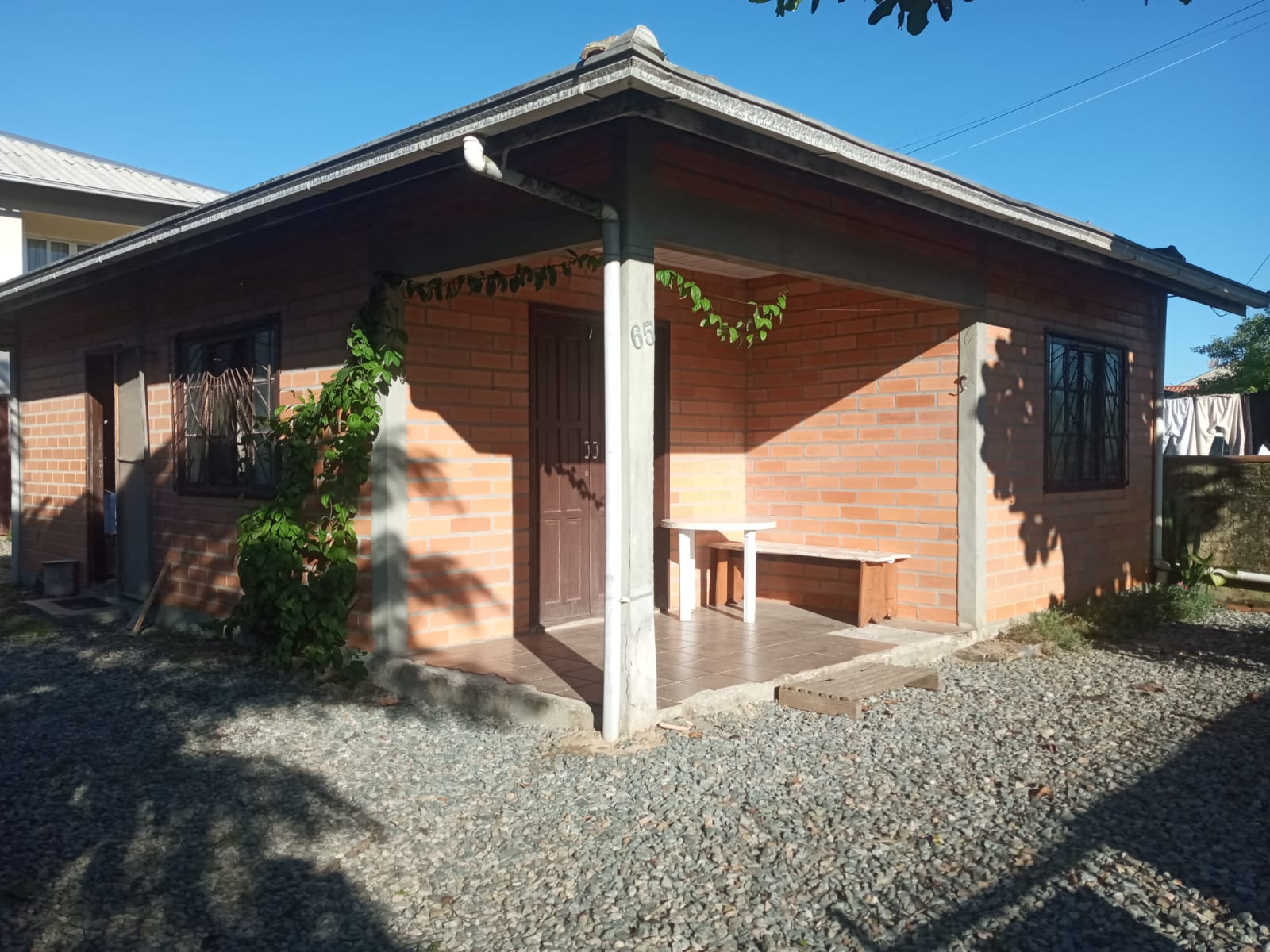 Casa em Alvenaria+Sobrado em Alvenaria-Centro-Balneário Barra do Sul-SC