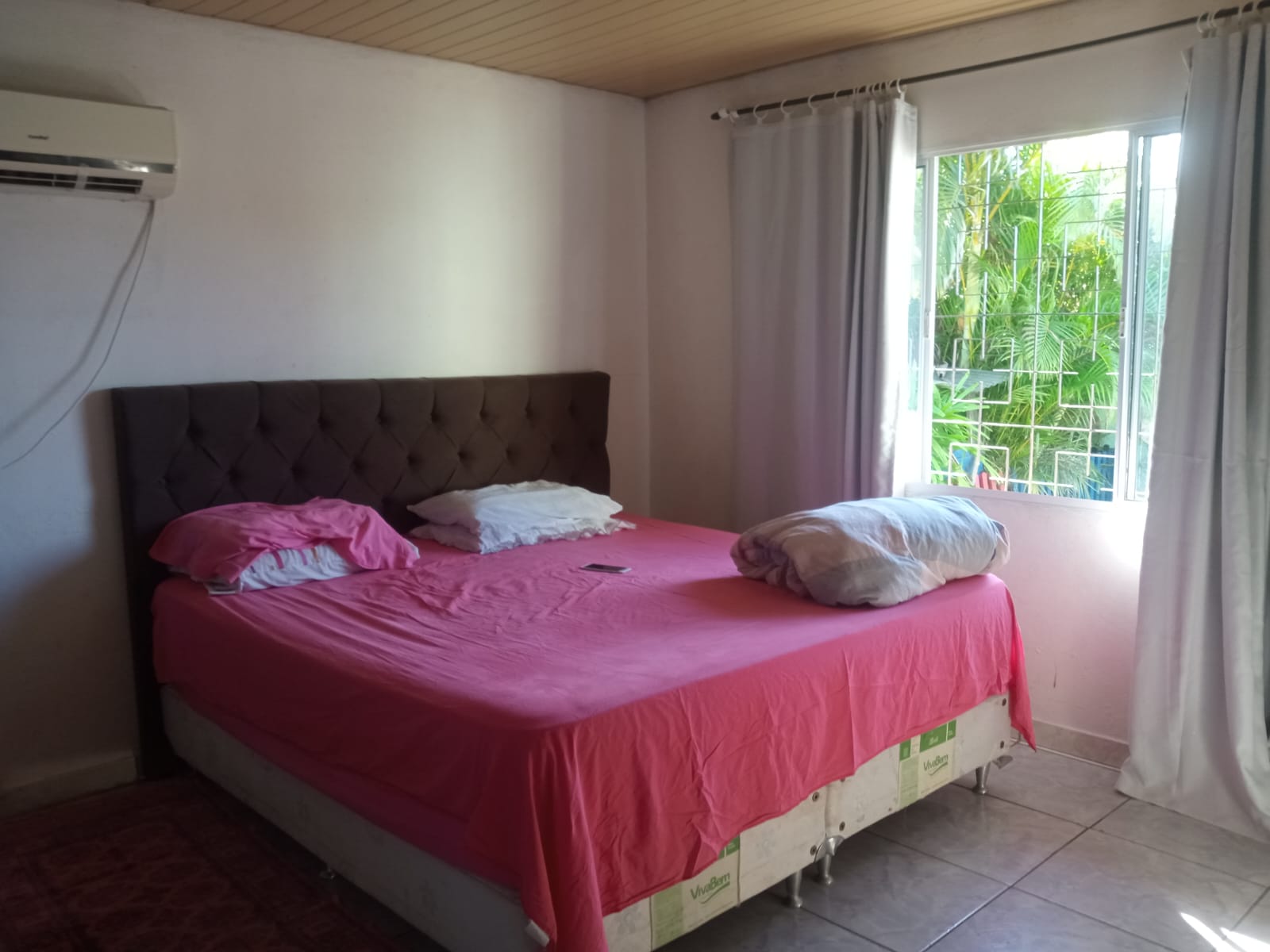 Casa no Bairro Costeira-Com Piscina-Região da Lagoa