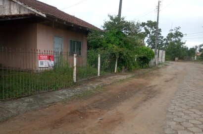 Casa no Bairro Costeira-Região da Lagoa-Balneário Barra do Sul