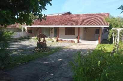Casa no Bairro Centro-Balneário Barra do Sul