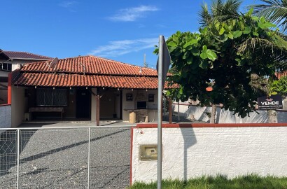 Casa Ubatuba- Enseada- Esquina