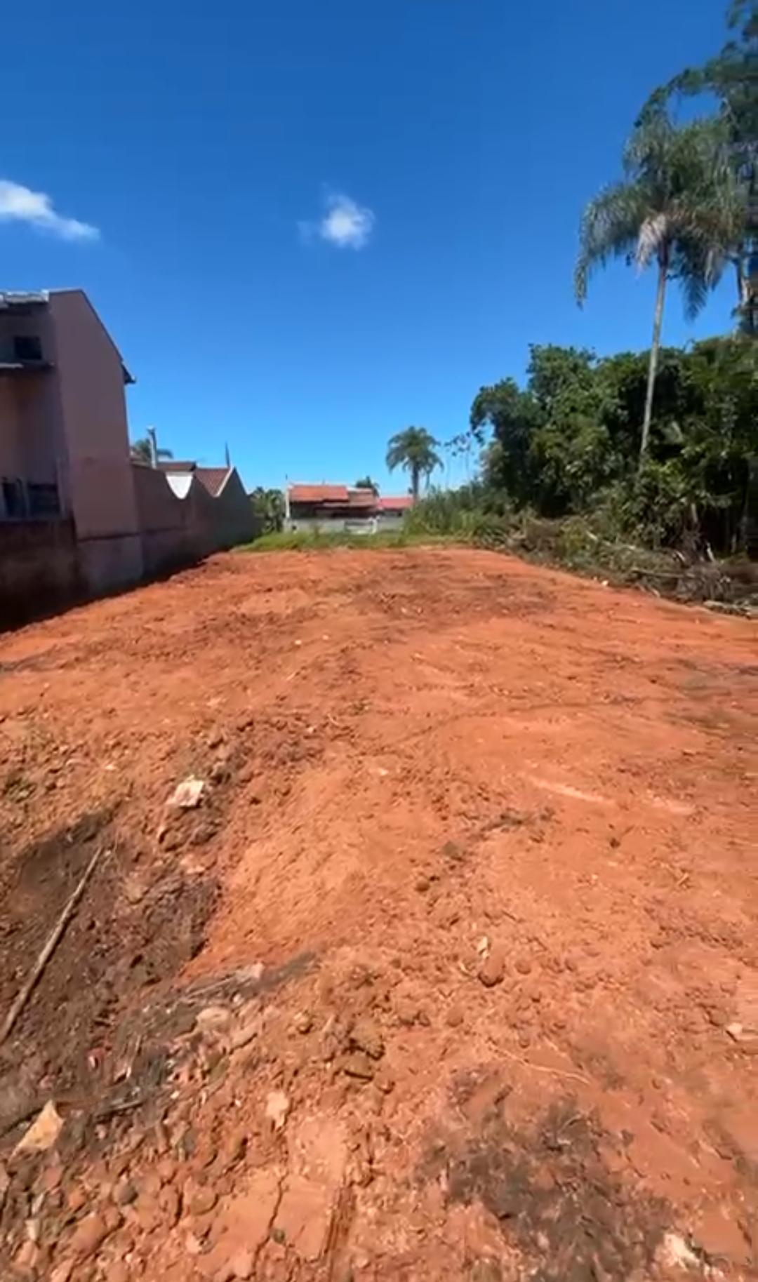 Terreno no Bairro Costeira 400 metros da Lagoa