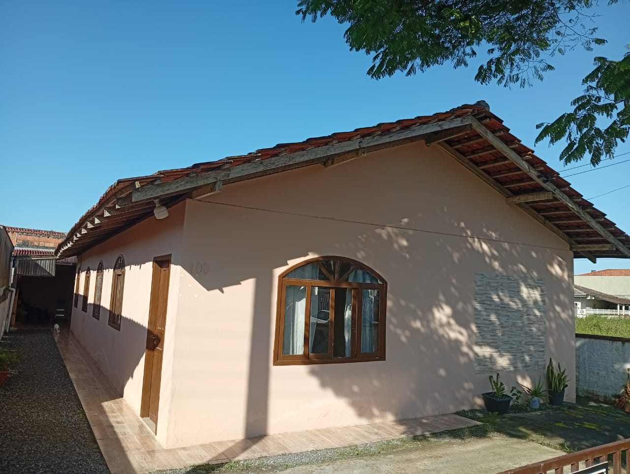 Casa no Bairro Costeira-Região da Lagoa-Balneário Barra do Sul