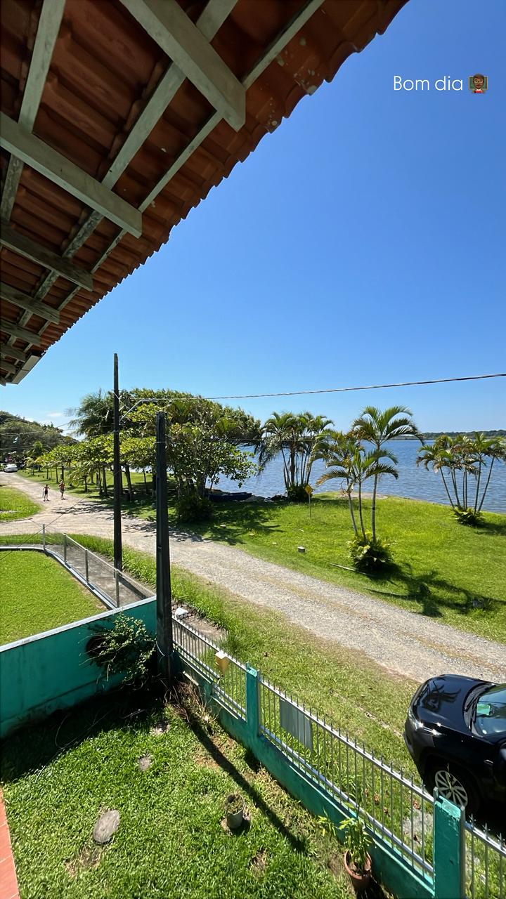 Sobrado Frente Lagoa  Maria Fernanda-Balneária Barra do Sul