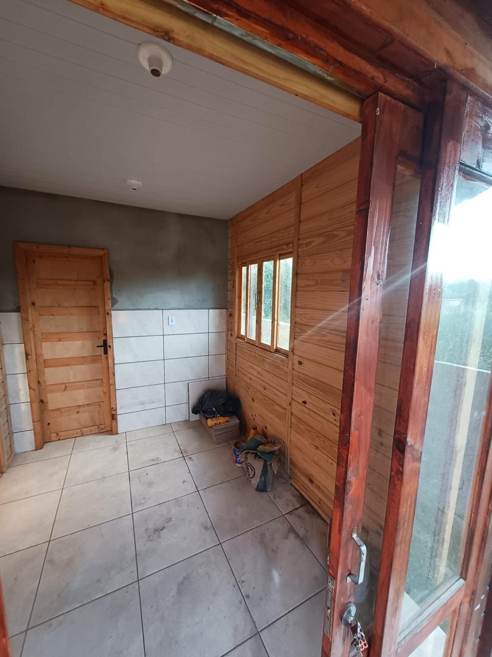 Casa Pré -Fabricada na Costeira-Balneário Barra do sul-SC