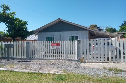 Casa de Madeira Bairro Salinas